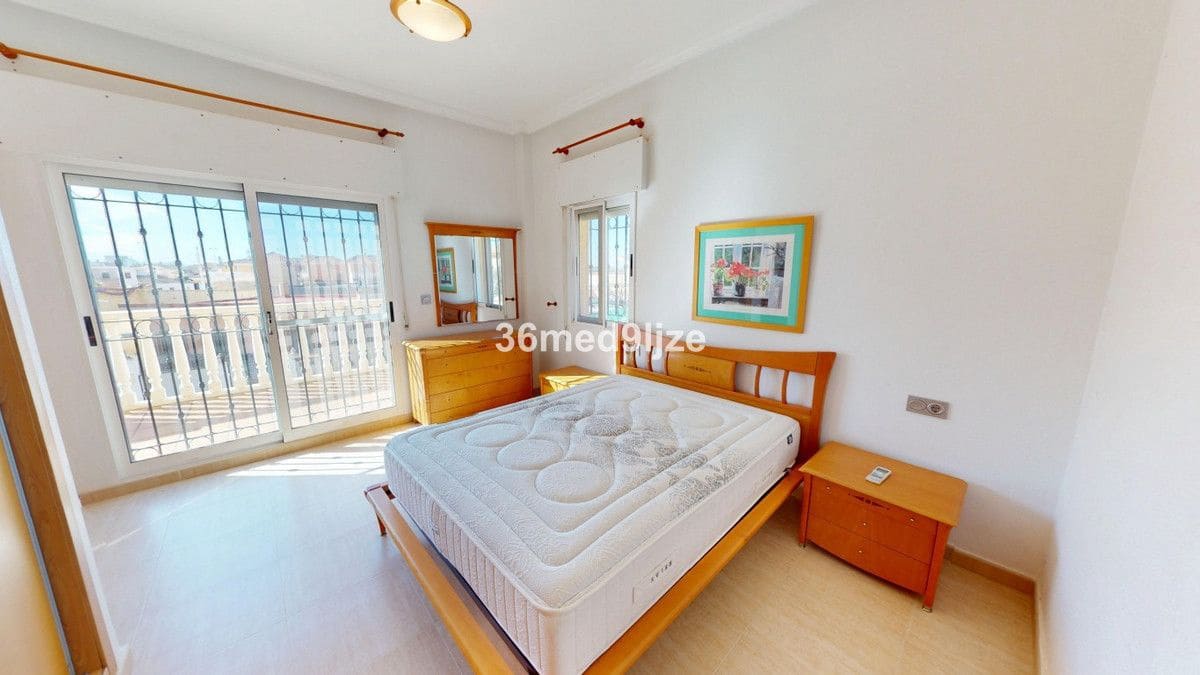 4 sovrum Villa till salu i Los Alcazares - 350 000 € (Ref: 10028654)