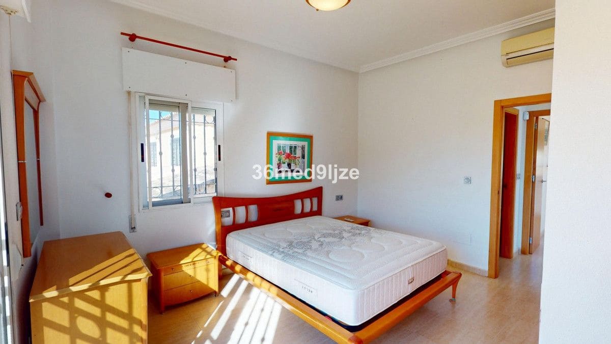 4 sovrum Villa till salu i Los Alcazares - 350 000 € (Ref: 10028654)