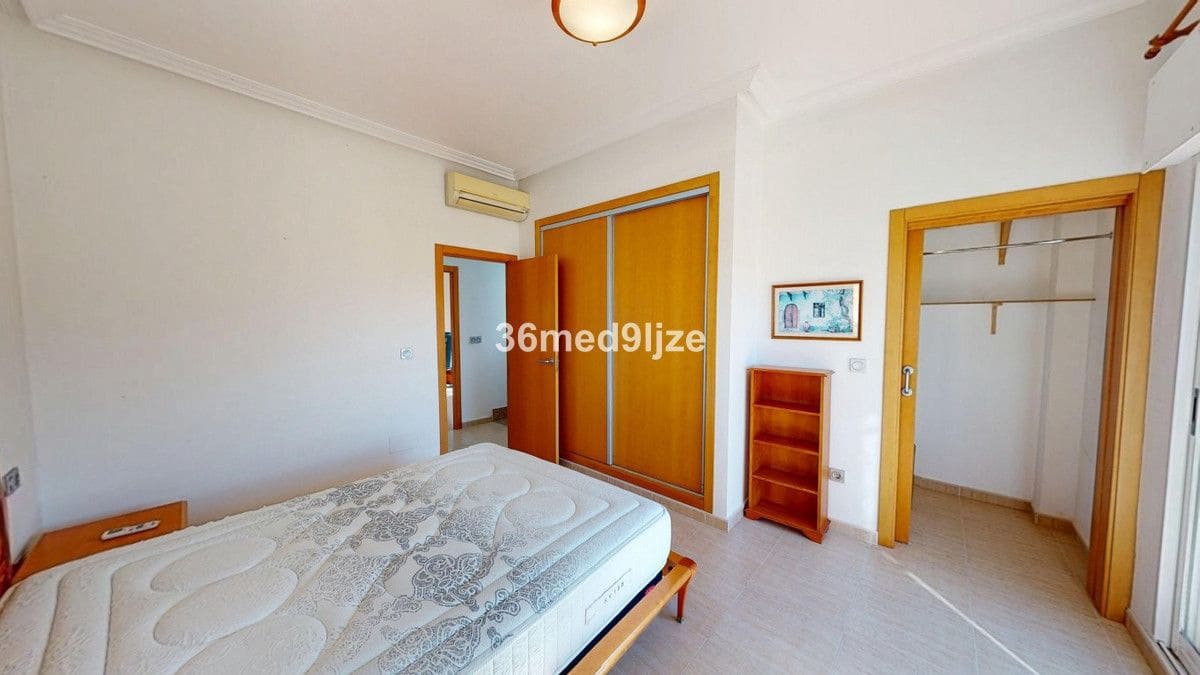 4 sovrum Villa till salu i Los Alcazares - 350 000 € (Ref: 10028654)