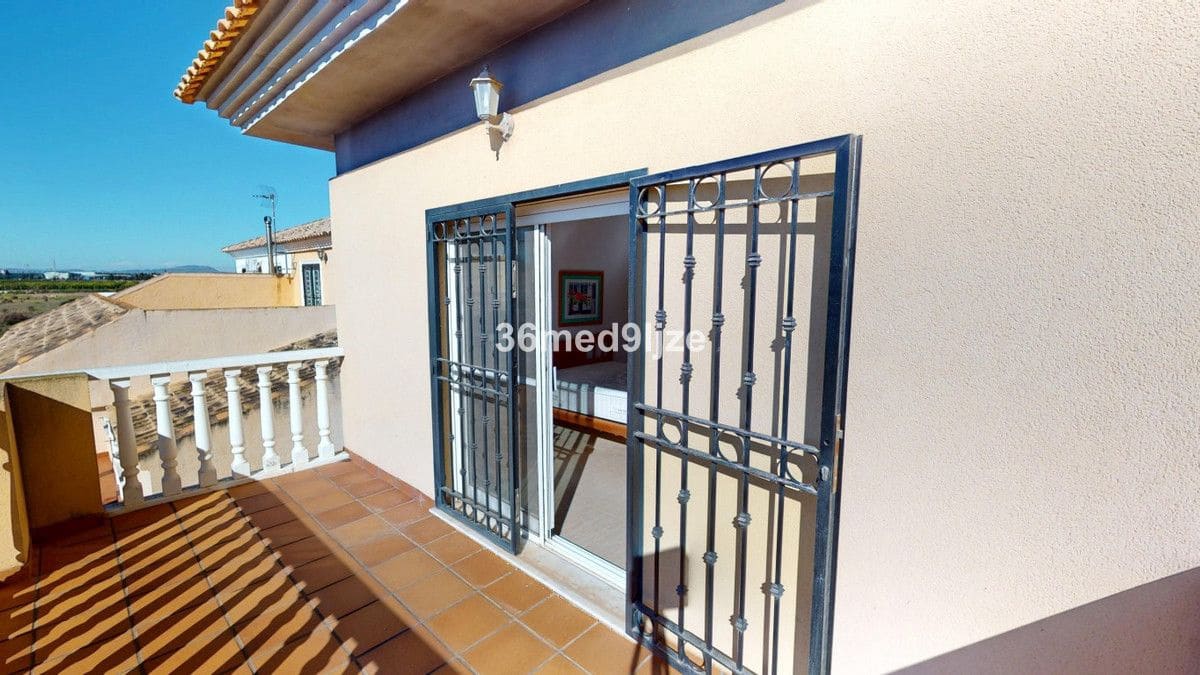 4 sovrum Villa till salu i Los Alcazares - 350 000 € (Ref: 10028654)