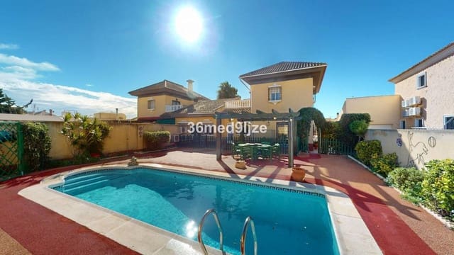 4 Zimmer Villa zu verkaufen in Los Alcázares - 350.000 € (Ref: 10028654)