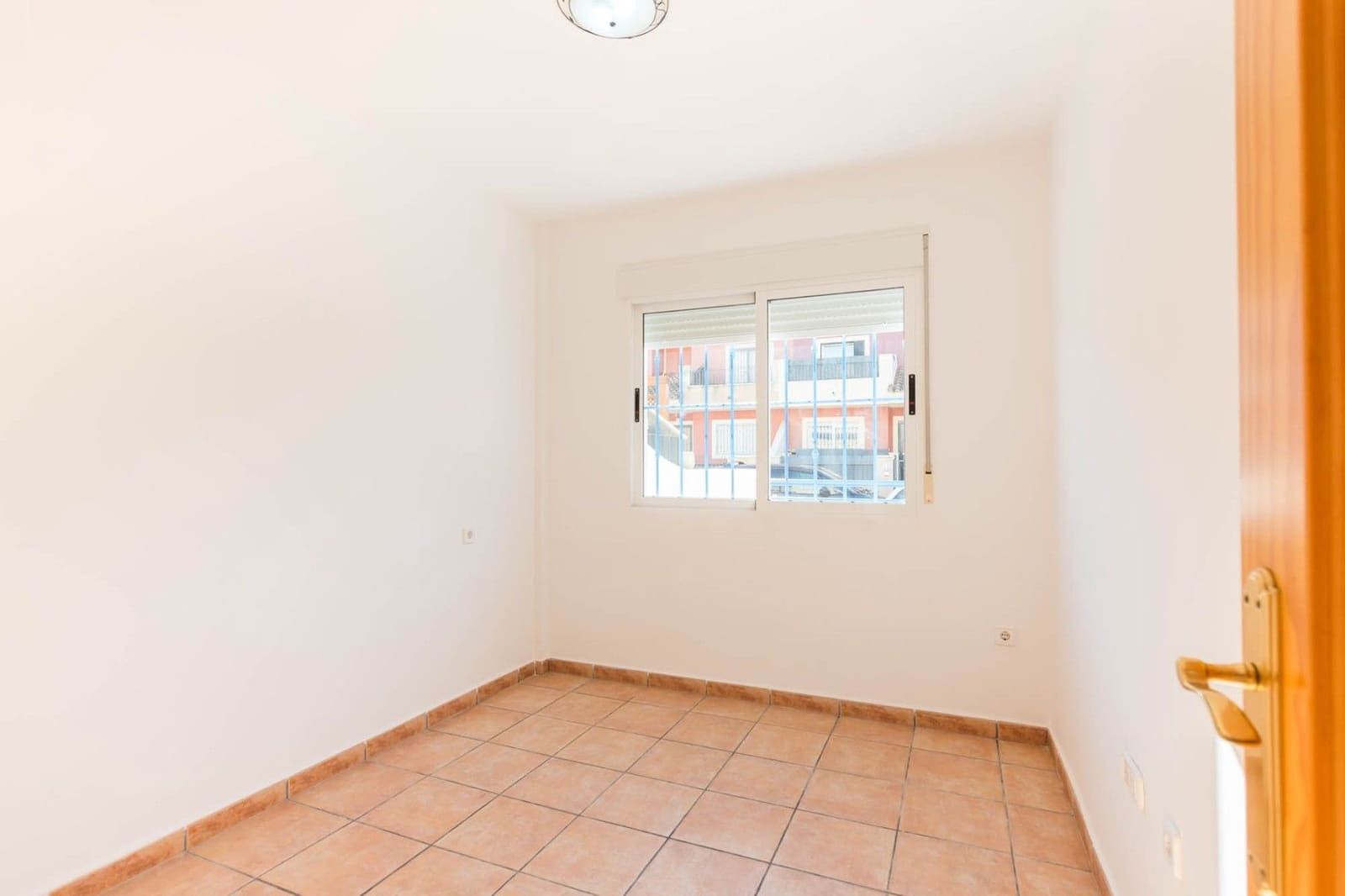 3 Zimmer Haus zu verkaufen in Roda mit Garage - 235.000 € (Ref: 10028656)