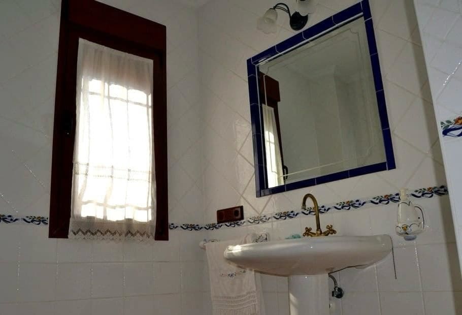 4 bedroom Villa for sale in San Miguel de Salinas - € 600,000 (Ref: 10028667)