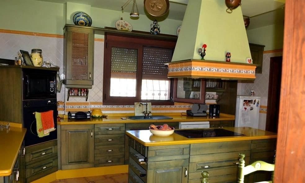 4 bedroom Villa for sale in San Miguel de Salinas - € 600,000 (Ref: 10028667)
