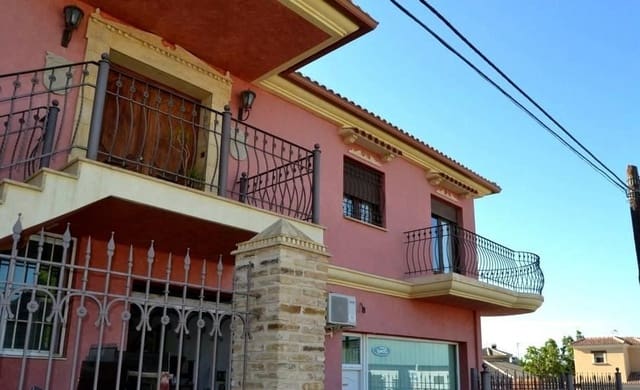 4 bedroom Villa for sale in San Miguel de Salinas - € 600,000 (Ref: 10028667)