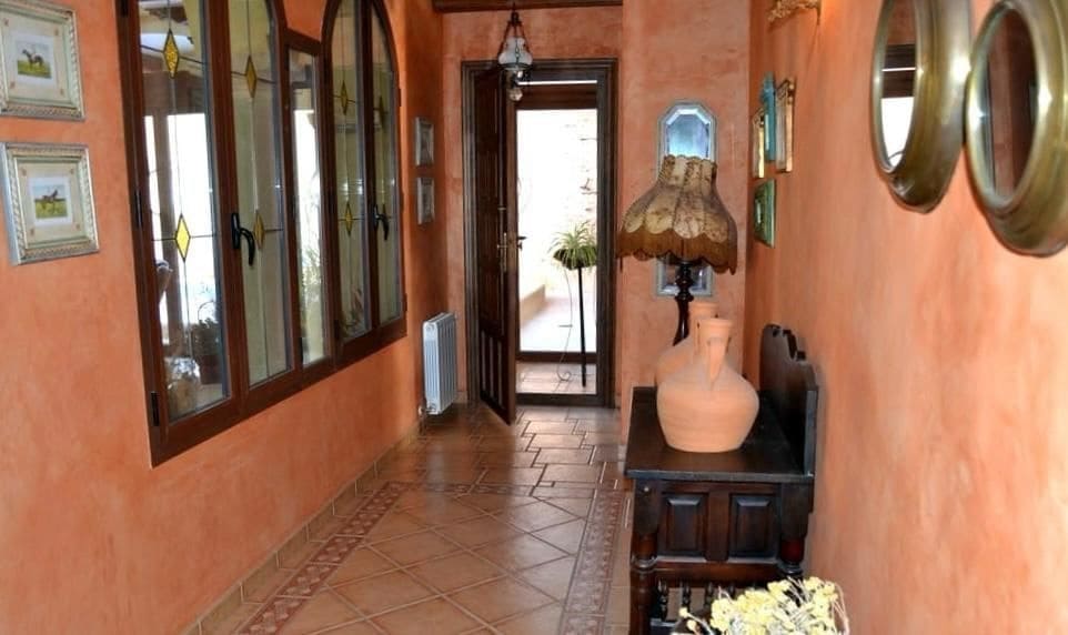 4 bedroom Villa for sale in San Miguel de Salinas - € 600,000 (Ref: 10028667)