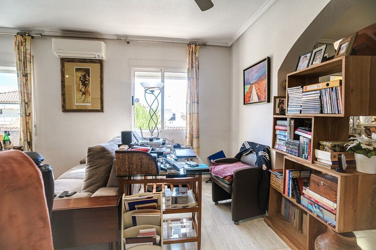 4 makuuhuone Huoneisto myytävänä paikassa Daya Nueva mukana uima-altaan - 249 900 € (Ref: 10028669)