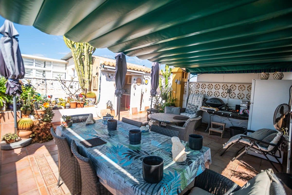 4 makuuhuone Huoneisto myytävänä paikassa Daya Nueva mukana uima-altaan - 249 900 € (Ref: 10028669)