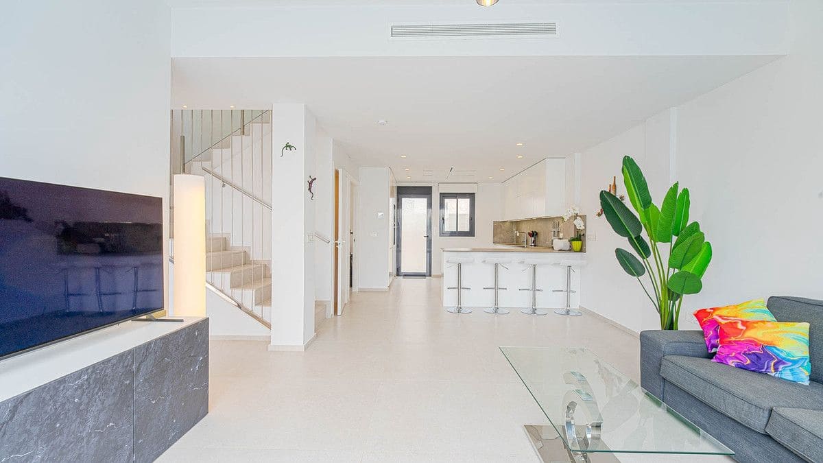 4 quarto Moradia para venda em Orihuela Costa - 650 000 € (Ref: 10028671)