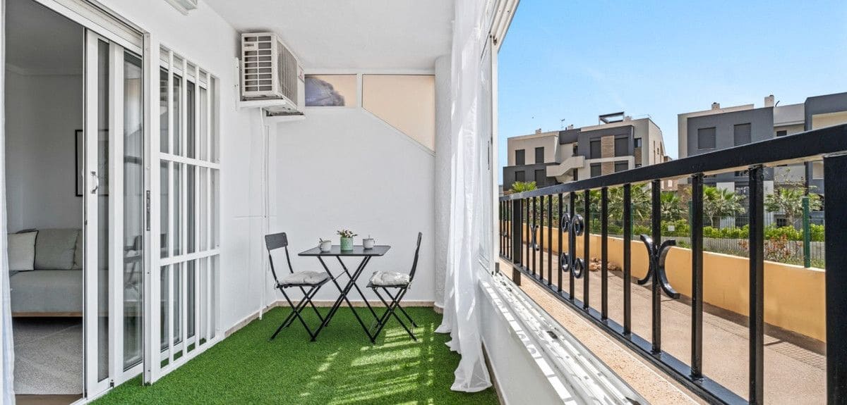 2 quarto Apartamento para venda em Daya Nueva com piscina - 194 800 € (Ref: 10028674)