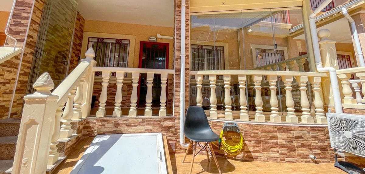 3 bedroom Townhouse for sale in La Zenia with pool - € 285,000 (Ref: 10028688)