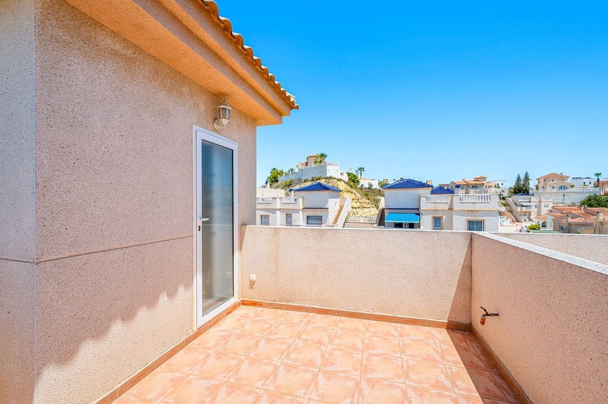 Chalet de 3 habitaciones en Rojales en venta con piscina - 269.000 € (Ref: 10028689)
