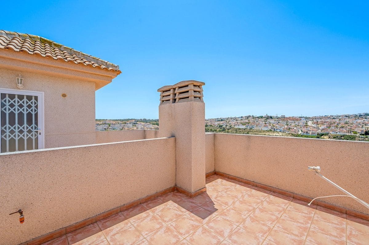 Chalet de 3 habitaciones en Rojales en venta con piscina - 269.000 € (Ref: 10028689)