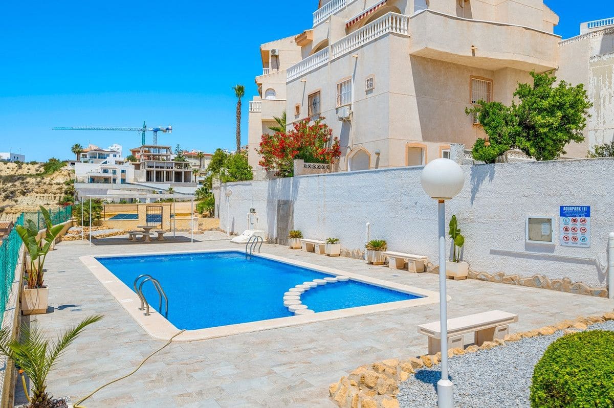 Chalet de 3 habitaciones en Rojales en venta con piscina - 269.000 € (Ref: 10028689)