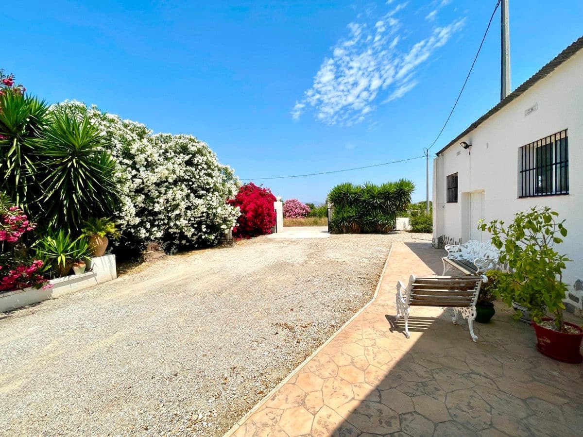 4 slaapkamer Villa te koop in Daya Nueva - € 395.000 (Ref: 10028692)