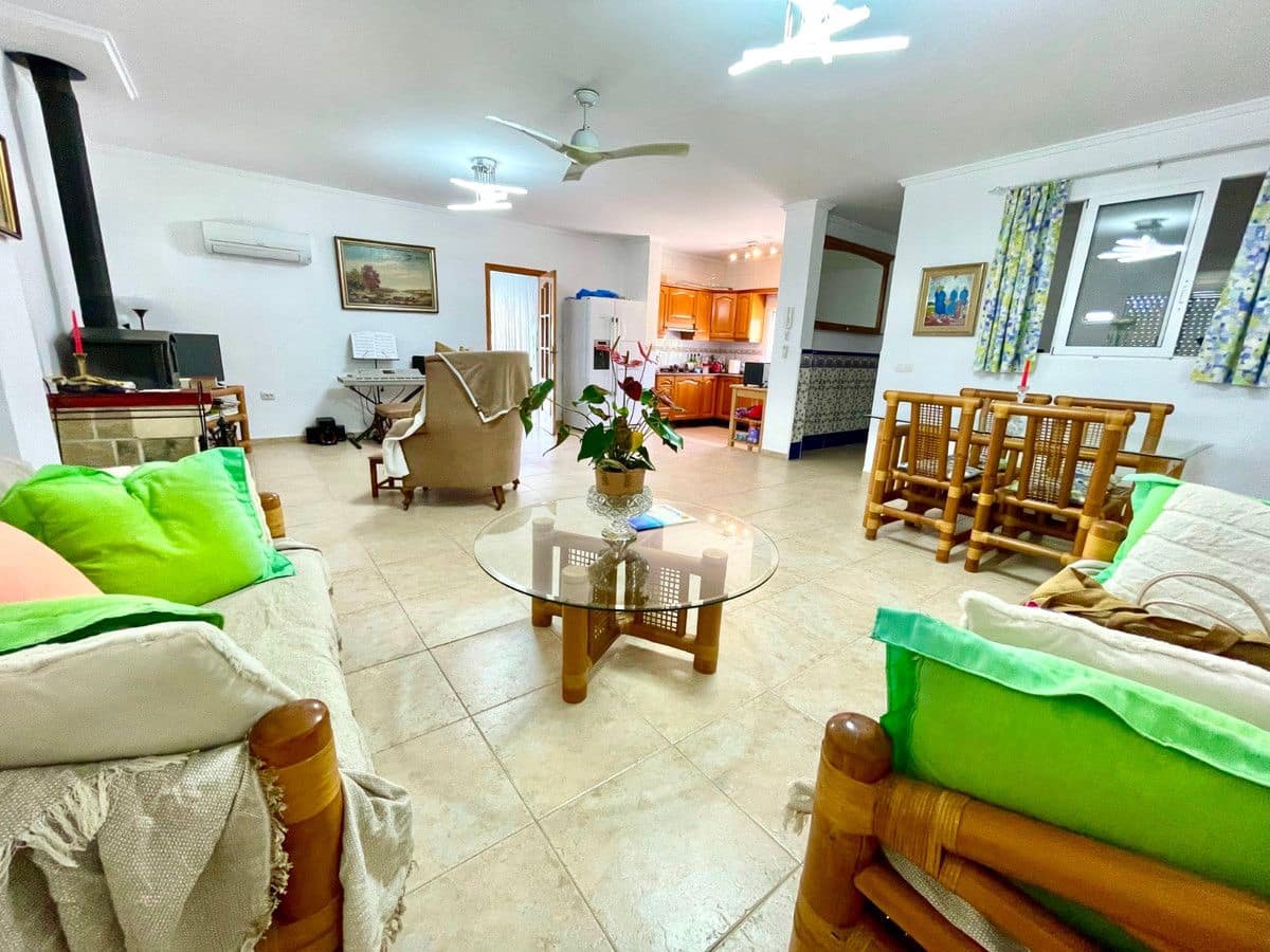 4 slaapkamer Villa te koop in Daya Nueva - € 395.000 (Ref: 10028692)