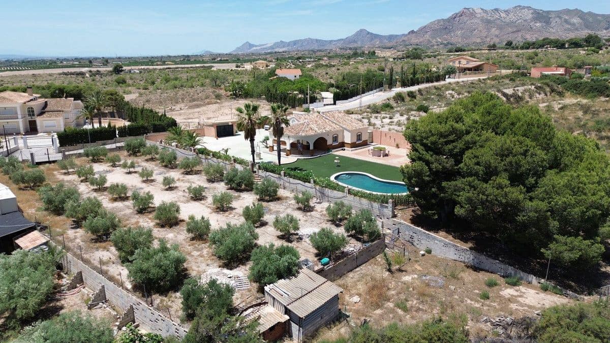 3 Zimmer Finca/Landgut zu verkaufen in Albatera mit Pool - 349.000 € (Ref: 10028696)