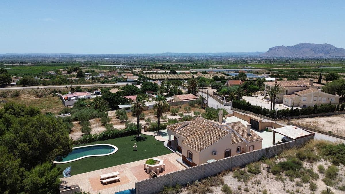 3 Zimmer Finca/Landgut zu verkaufen in Albatera mit Pool - 349.000 € (Ref: 10028696)