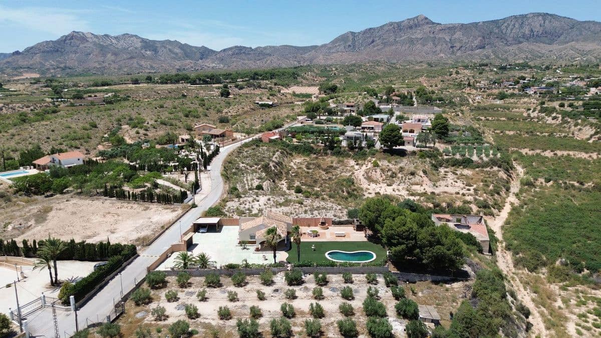 3 Zimmer Finca/Landgut zu verkaufen in Albatera mit Pool - 349.000 € (Ref: 10028696)