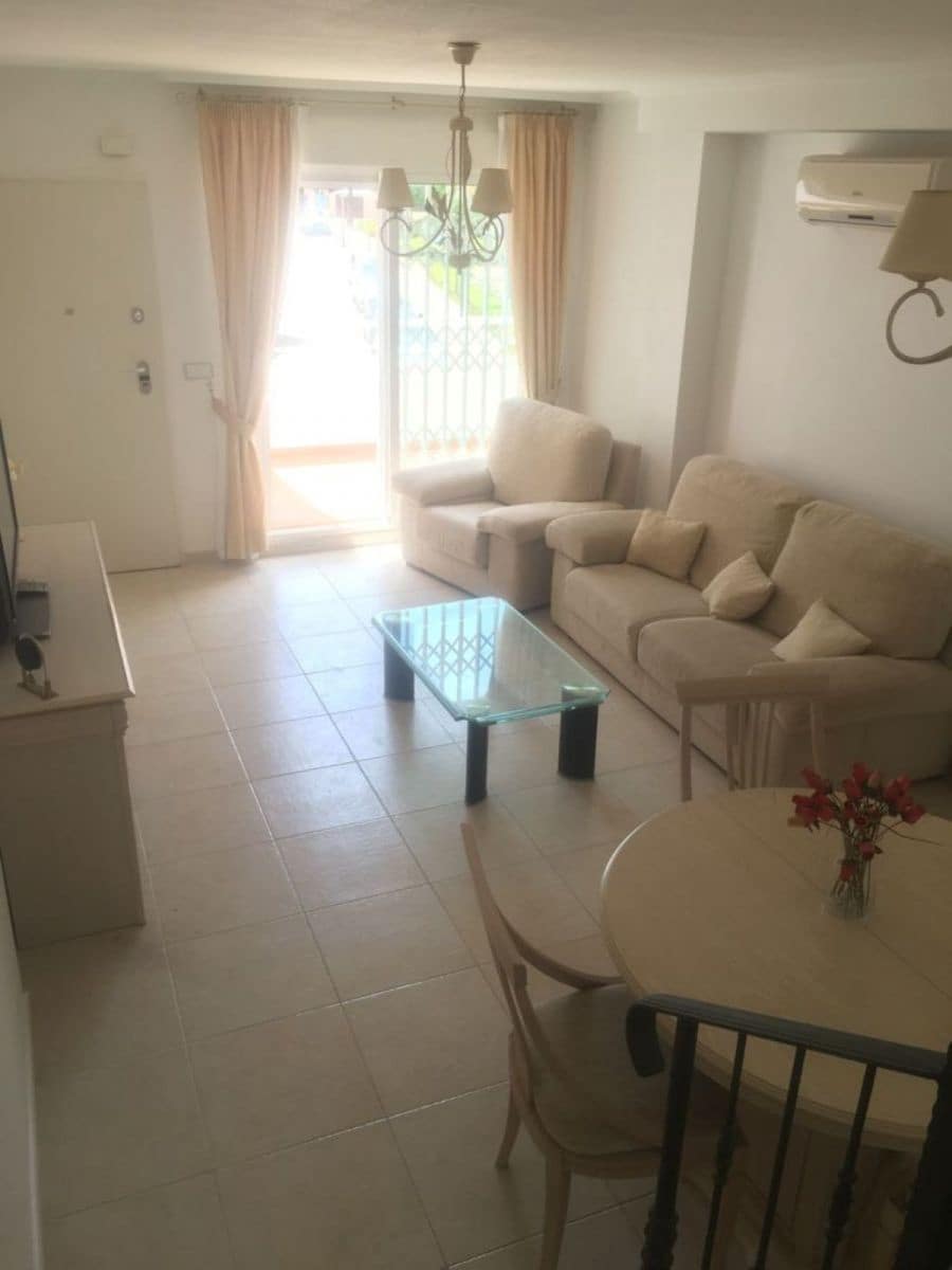Apartamento de 3 habitaciones en San Cayetano en venta - 149.950 € (Ref: 10028701)