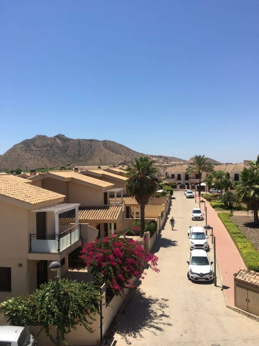 Apartamento de 3 habitaciones en San Cayetano en venta - 149.950 € (Ref: 10028701)