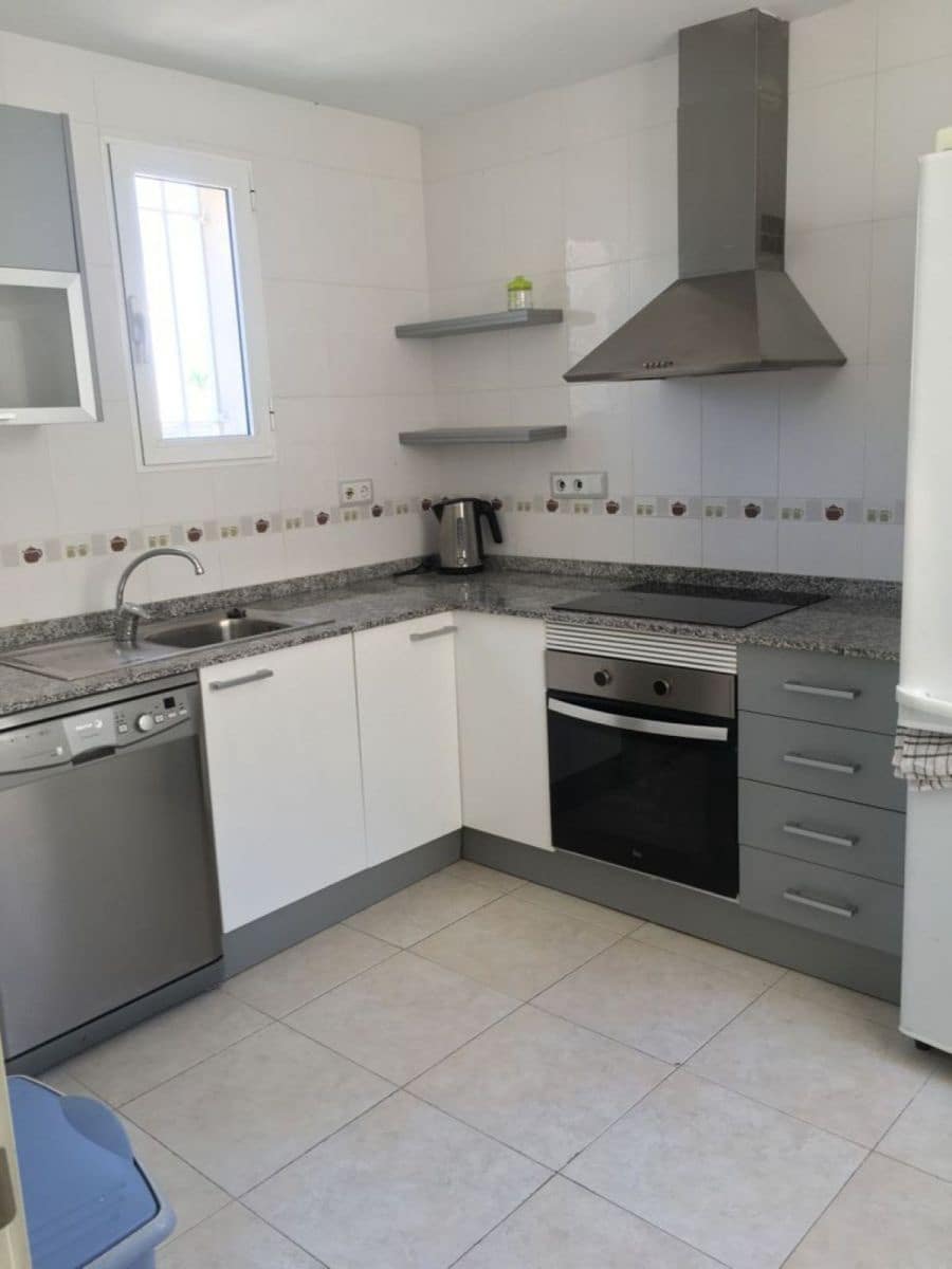 Apartamento de 3 habitaciones en San Cayetano en venta - 149.950 € (Ref: 10028701)