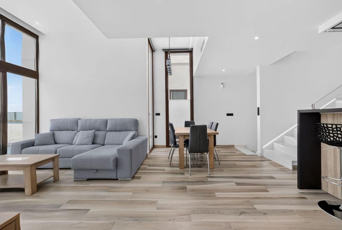 4 soverom Villa til salgs i Los Balcones med svømmebasseng - € 515 000 (Ref: 10028707)