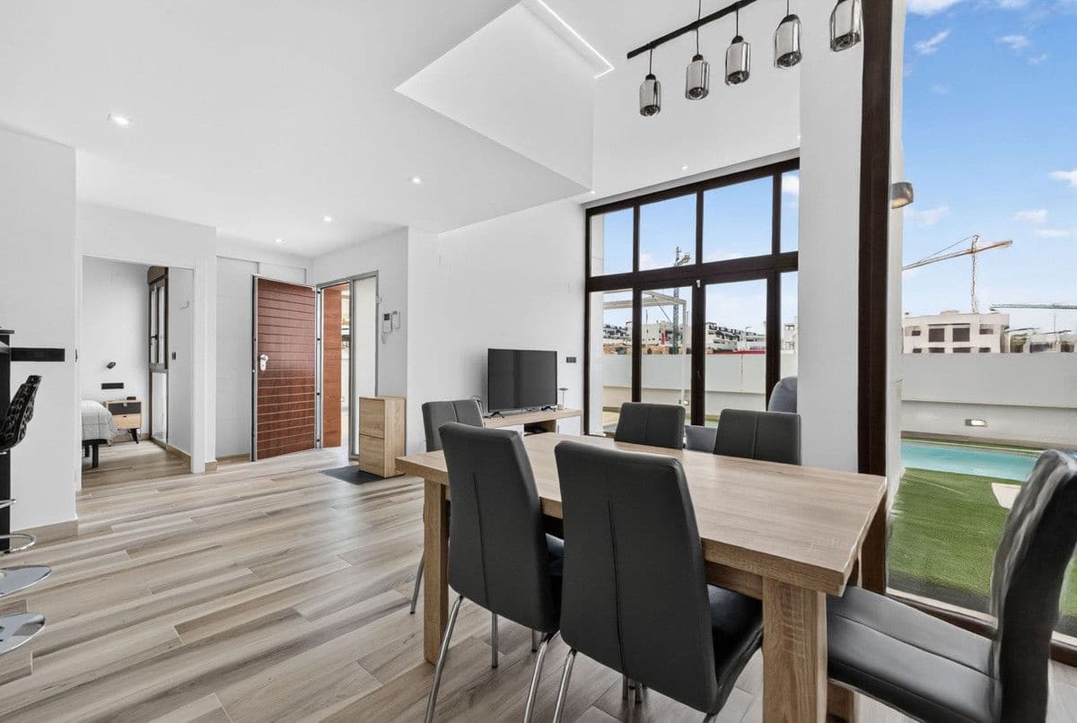 4 soverom Villa til salgs i Los Balcones med svømmebasseng - € 515 000 (Ref: 10028707)