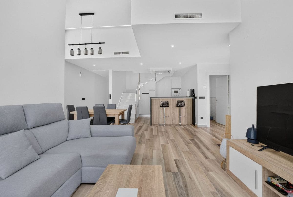 4 soverom Villa til salgs i Los Balcones med svømmebasseng - € 515 000 (Ref: 10028707)