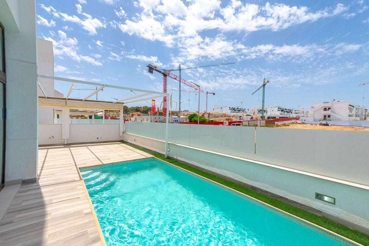 4 soverom Villa til salgs i Los Balcones med svømmebasseng - € 515 000 (Ref: 10028707)