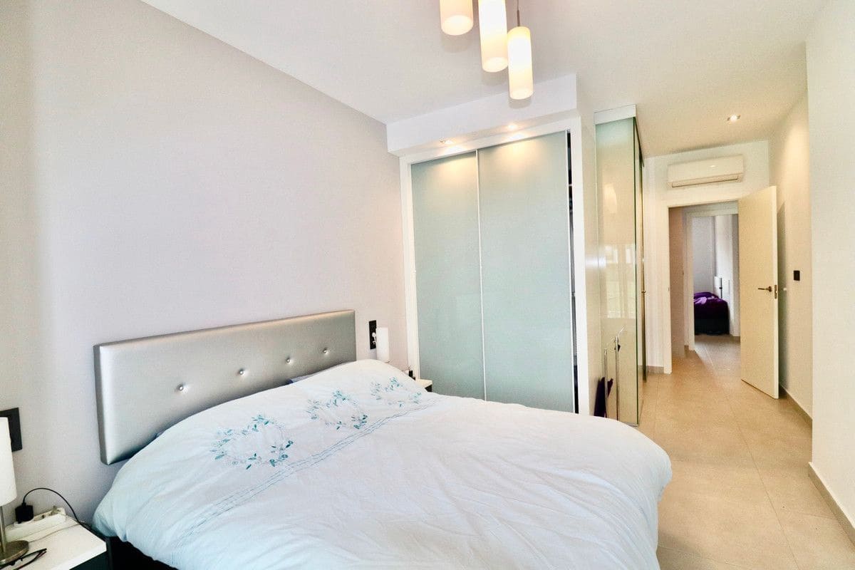 3 soveværelse Lejlighed til salg i Guardamar del Segura med swimmingpool - € 269.500 (Ref: 10028711)