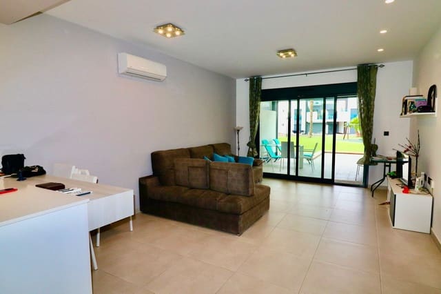 3 soveværelse Lejlighed til salg i Guardamar del Segura med swimmingpool - € 269.500 (Ref: 10028711)