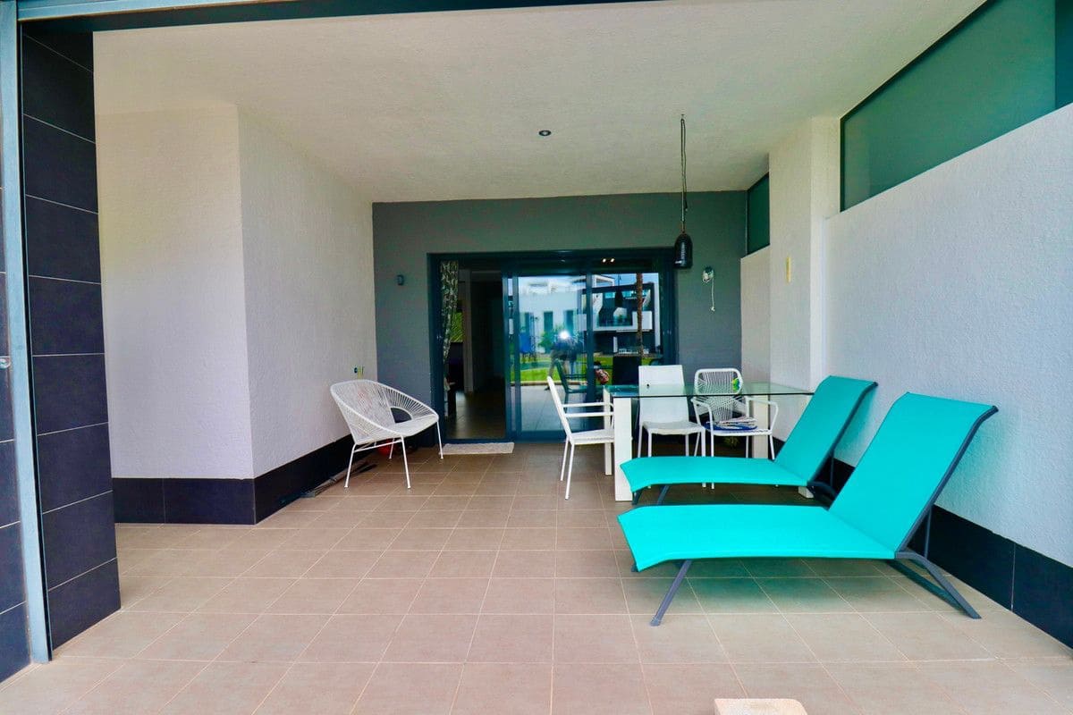 3 soveværelse Lejlighed til salg i Guardamar del Segura med swimmingpool - € 269.500 (Ref: 10028711)