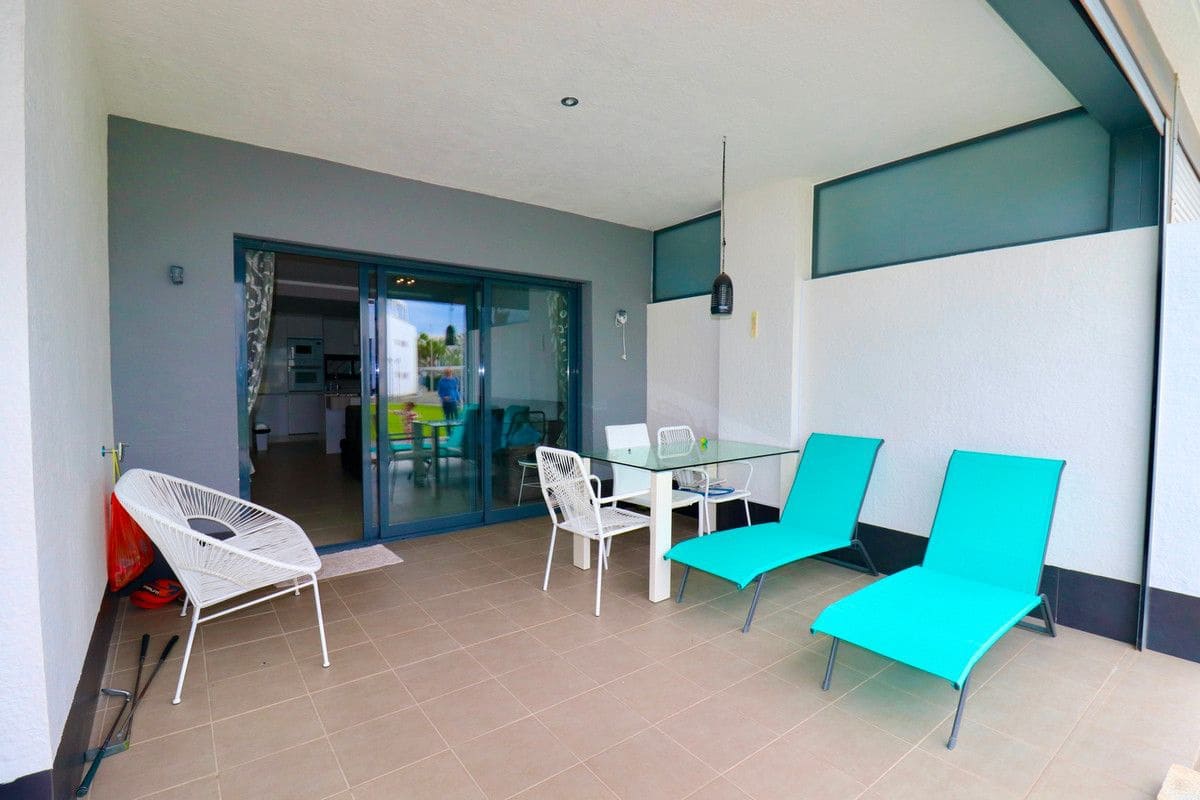 3 soveværelse Lejlighed til salg i Guardamar del Segura med swimmingpool - € 269.500 (Ref: 10028711)