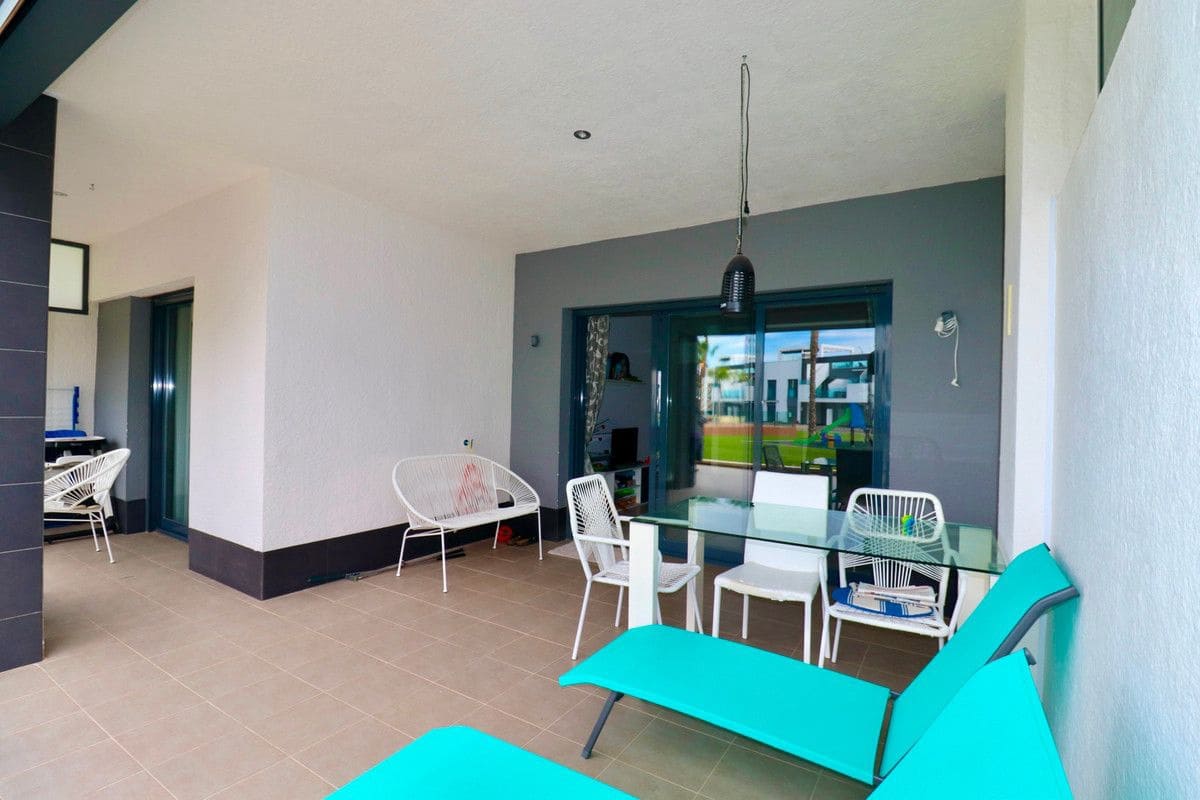 3 soveværelse Lejlighed til salg i Guardamar del Segura med swimmingpool - € 269.500 (Ref: 10028711)