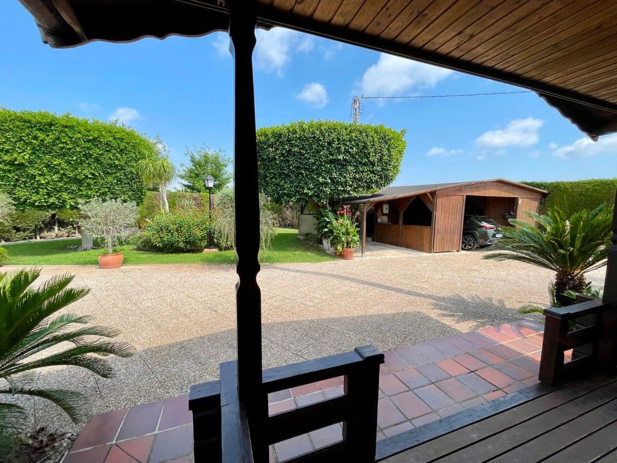 4 Zimmer Villa zu verkaufen in La Marina mit Pool - 476.000 € (Ref: 10028714)