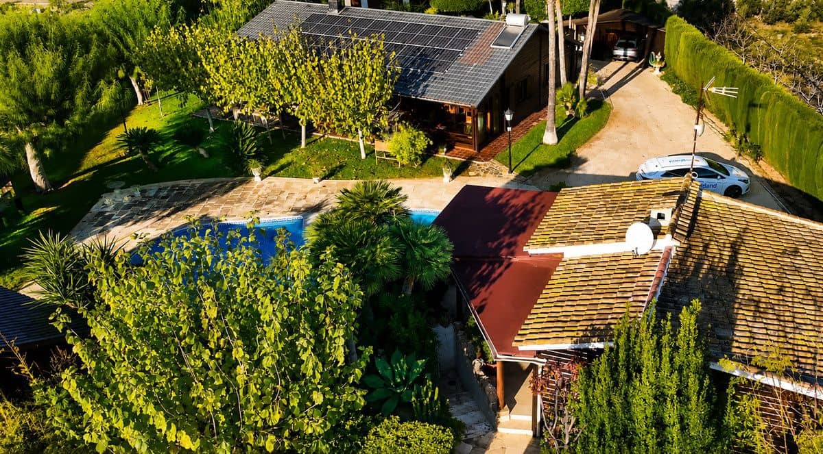 4 Zimmer Villa zu verkaufen in La Marina mit Pool - 476.000 € (Ref: 10028714)