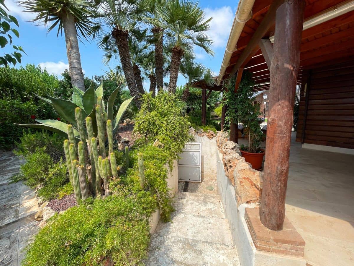 4 Zimmer Villa zu verkaufen in La Marina mit Pool - 476.000 € (Ref: 10028714)