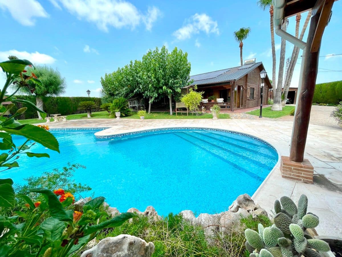 4 Zimmer Villa zu verkaufen in La Marina mit Pool - 476.000 € (Ref: 10028714)