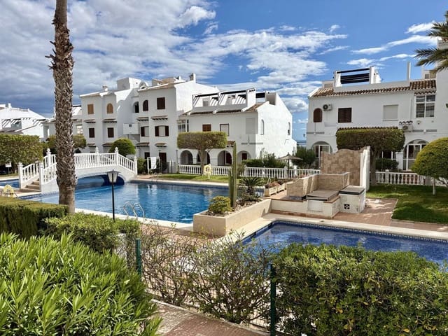 3 soveværelse Rækkehus til salg i Rojales med swimmingpool - € 215.000 (Ref: 10028723)