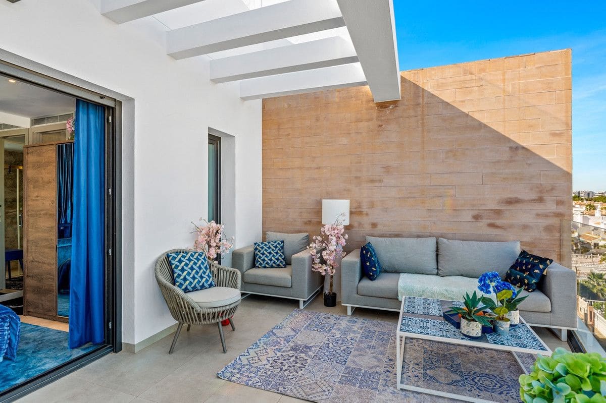 3 soveværelse Lejlighed til salg i Orihuela Costa med swimmingpool - € 639.000 (Ref: 10028725)
