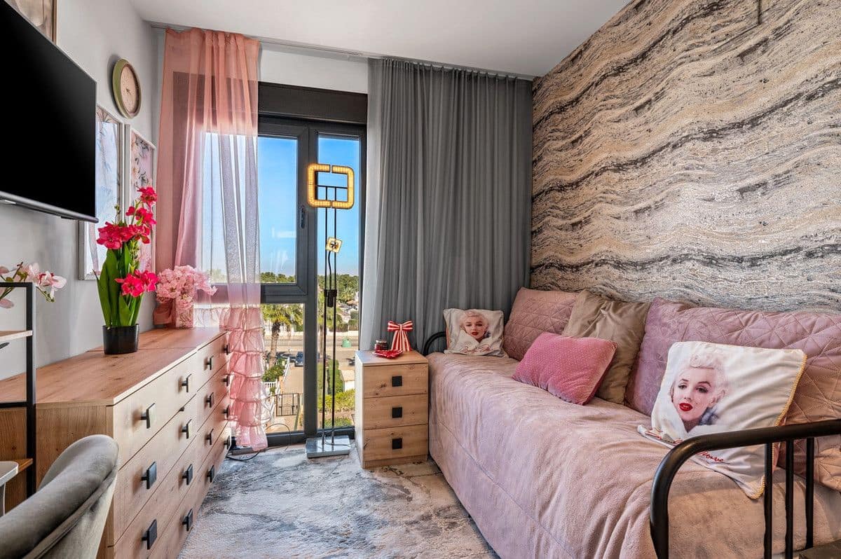 3 soveværelse Lejlighed til salg i Orihuela Costa med swimmingpool - € 639.000 (Ref: 10028725)