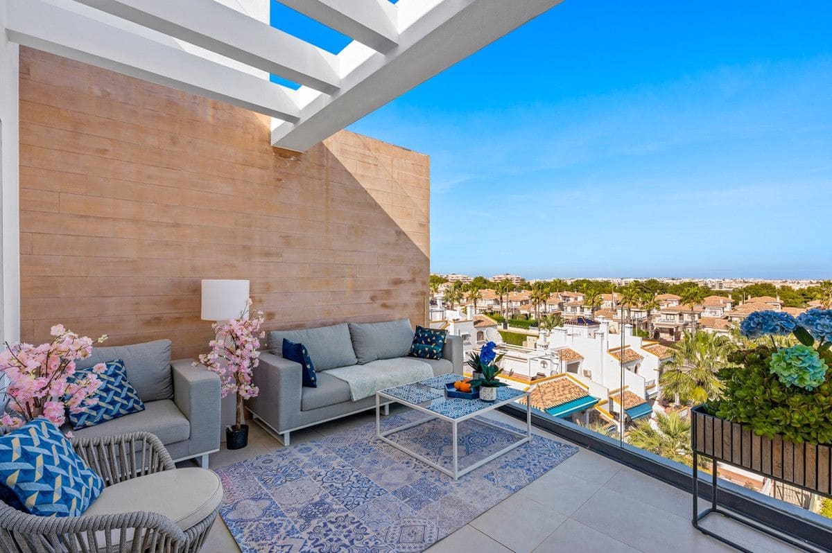 3 soveværelse Lejlighed til salg i Orihuela Costa med swimmingpool - € 639.000 (Ref: 10028725)