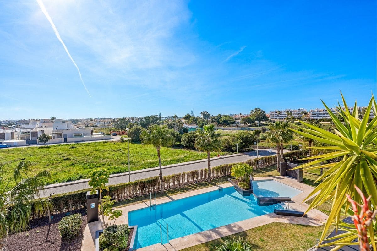 3 soveværelse Lejlighed til salg i Orihuela Costa med swimmingpool - € 639.000 (Ref: 10028725)
