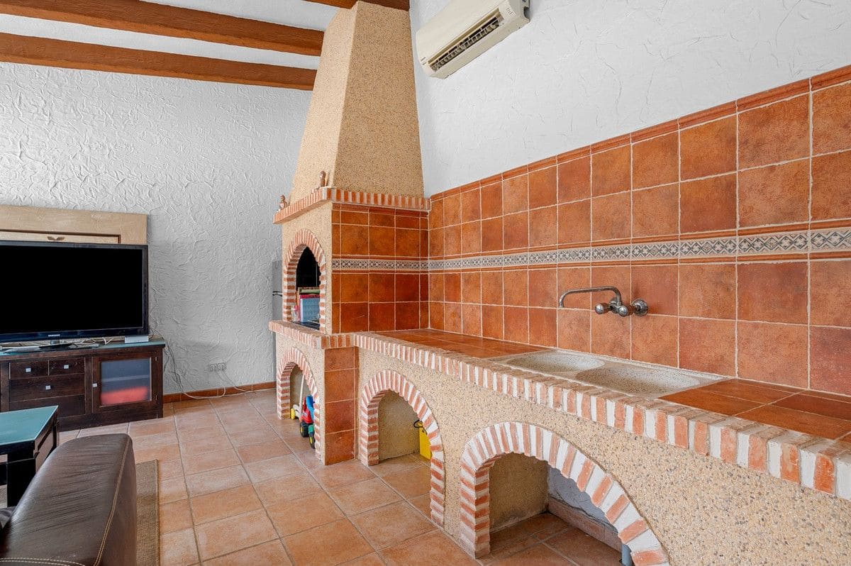 6 slaapkamer Finca/Landhuis te koop in Almoradi - € 595.000 (Ref: 10028727)