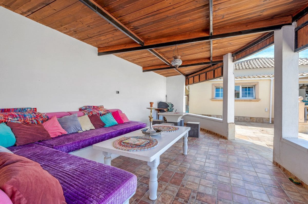 6 slaapkamer Finca/Landhuis te koop in Almoradi - € 595.000 (Ref: 10028727)