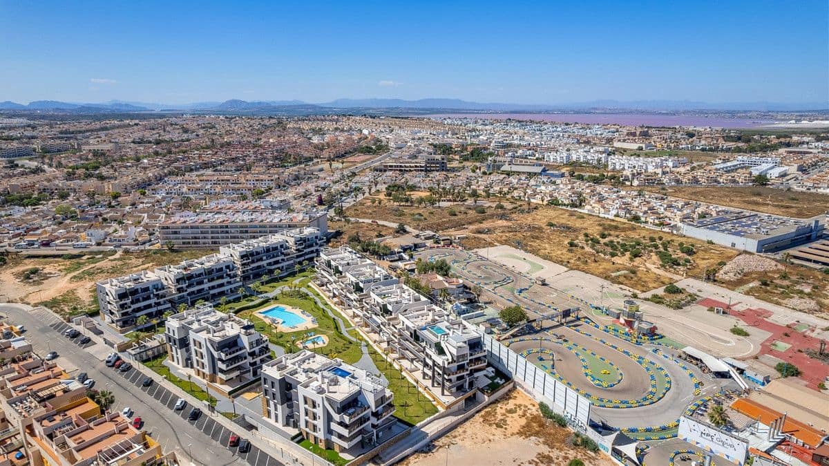 3 bedroom Apartment for sale in La Zenia with pool - € 589,900 (Ref: 10028728)