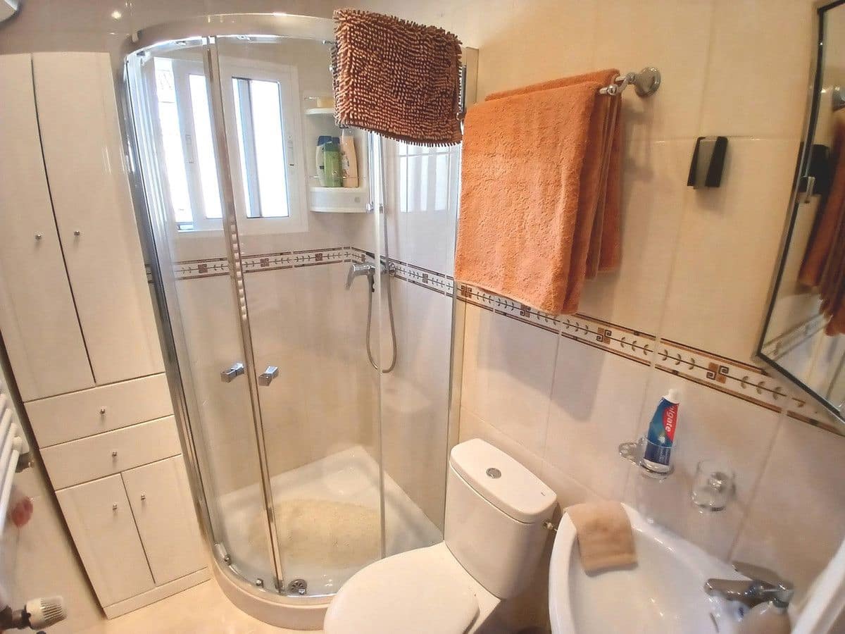 Chalet de 3 habitaciones en Orihuela Costa en venta con piscina - 364.950 € (Ref: 10028732)