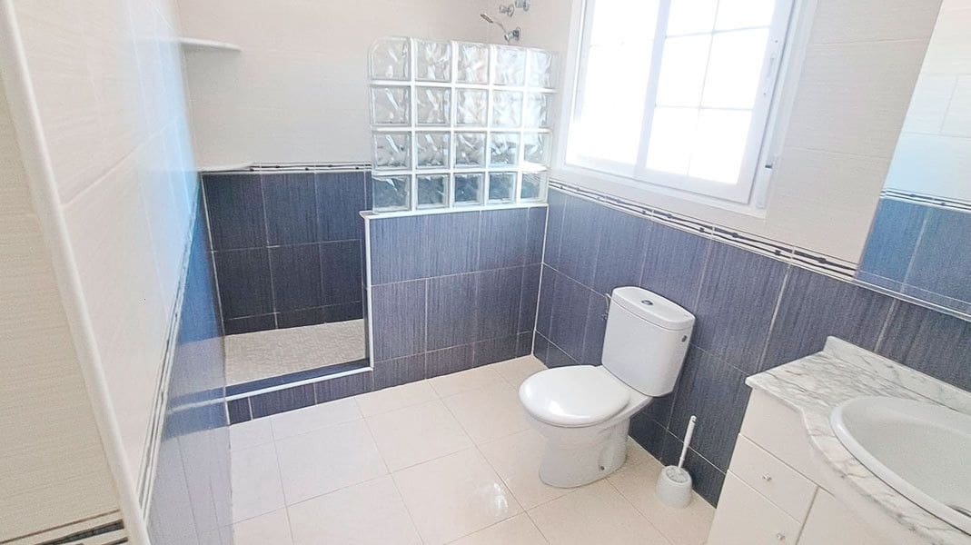3 makuuhuone Huvila myytävänä paikassa Catral mukana uima-altaan - 440 000 € (Ref: 10028735)