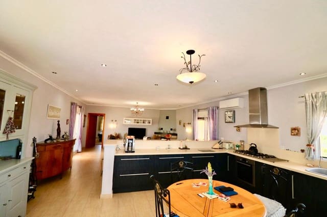 4 soveværelse Villa til salg i Albatera med swimmingpool - € 540.000 (Ref: 10028737)